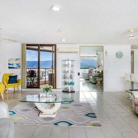 Cairns Ocean View Apartment In Aquarius Eksteriør bilde