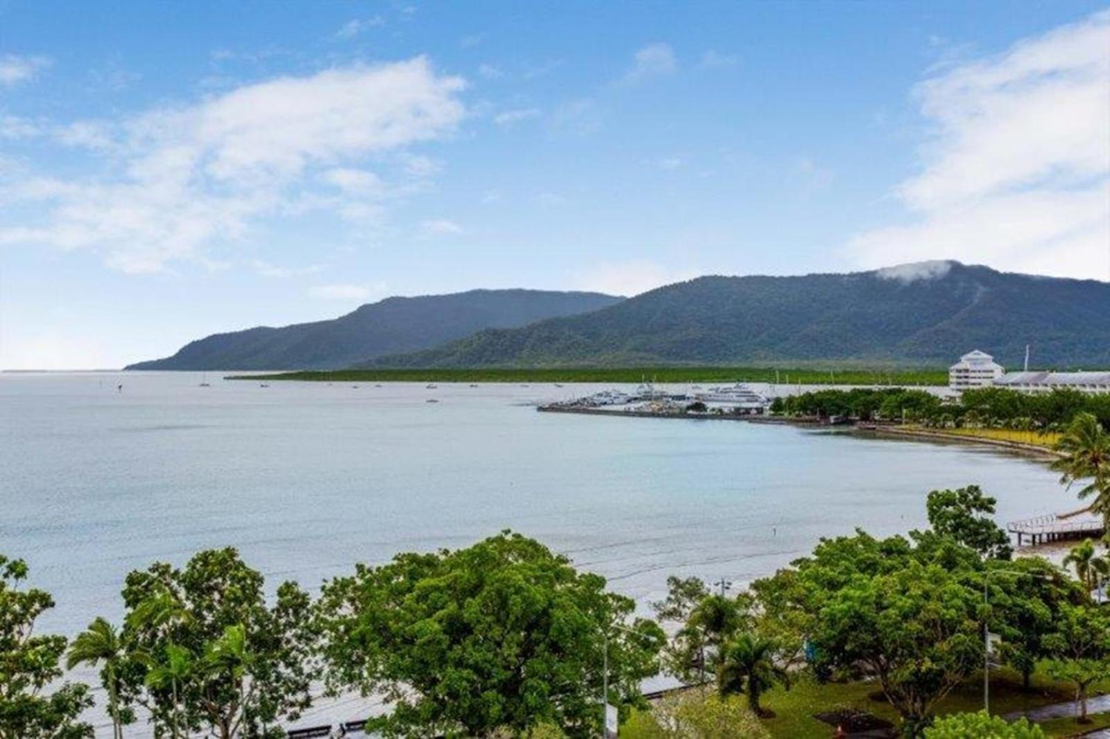 Cairns Ocean View Apartment In Aquarius Eksteriør bilde